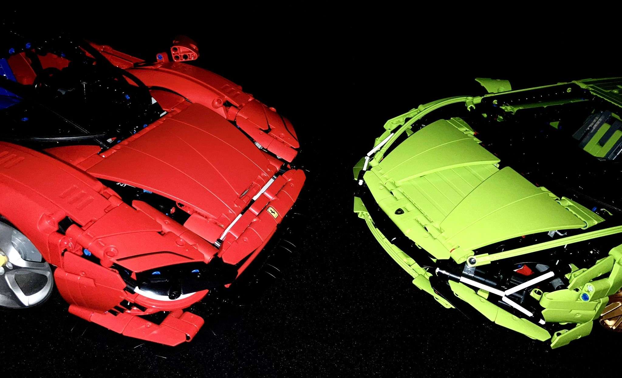 Lego Technic Ferrari Daytona SP3 and Lemborghini Sián FKP 37